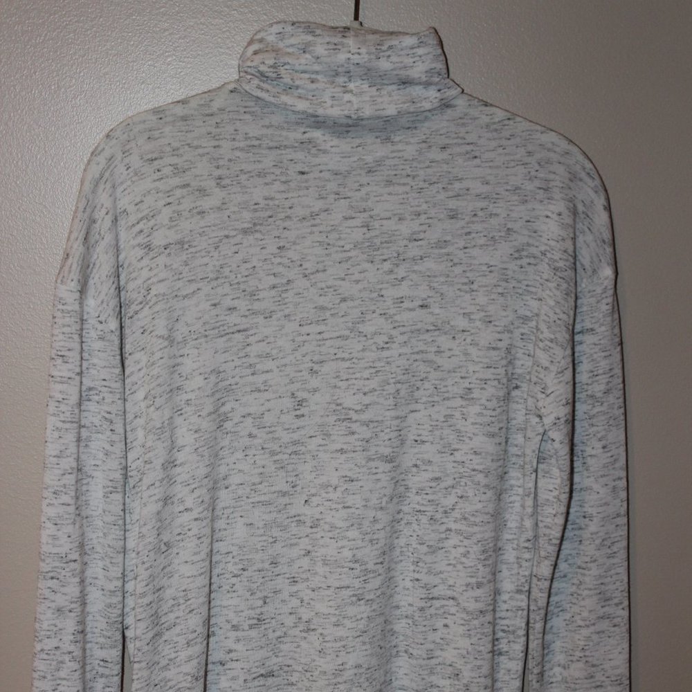 Forever 21 Light Grey Turtleneck
